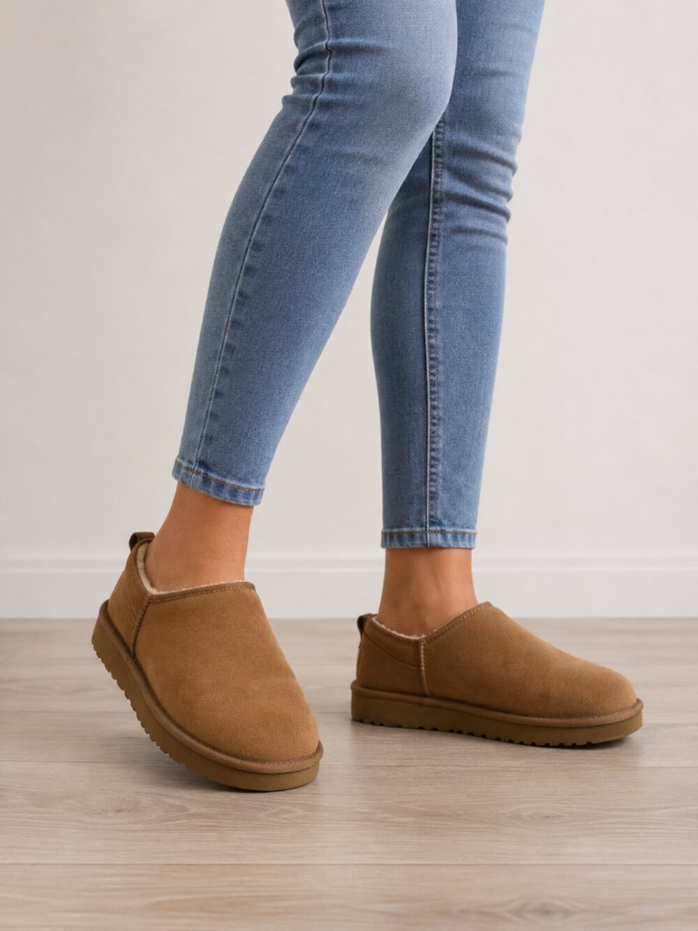 UGG Australia Ultra Mini Slip On Sheepskin Suede Slippers Chestnut US 5.5 6